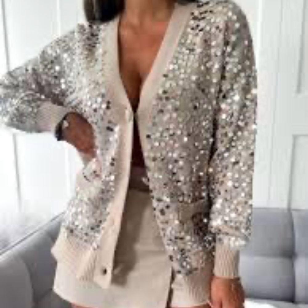 GORGEOUS J-CLAIR FASHION FORWARD OVERSIZED CARDIGAN SWEATER MADE IN ITALY